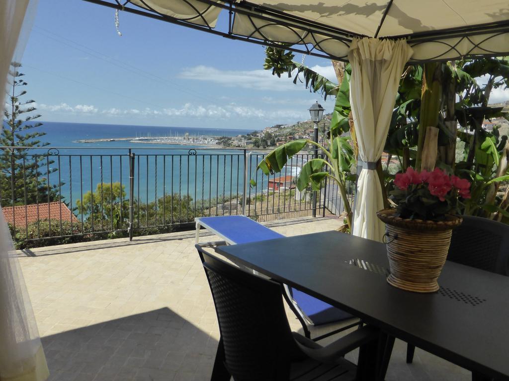 Villa Del Mare Ligure Terme & Spa Piscina A 37 Gradi 圣托·斯特凡诺·阿尔马尔 外观 照片