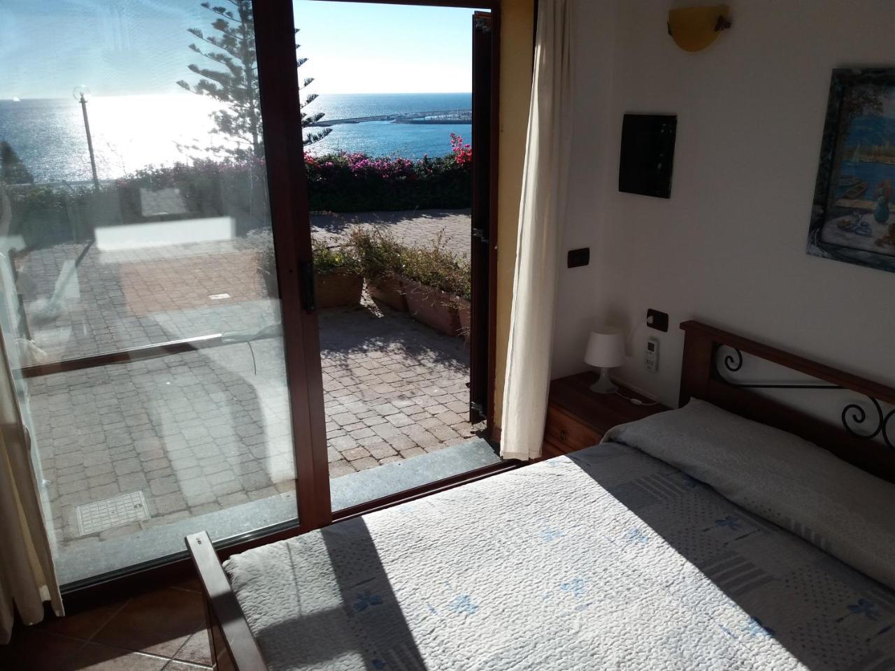 Villa Del Mare Ligure Terme & Spa Piscina A 37 Gradi 圣托·斯特凡诺·阿尔马尔 外观 照片