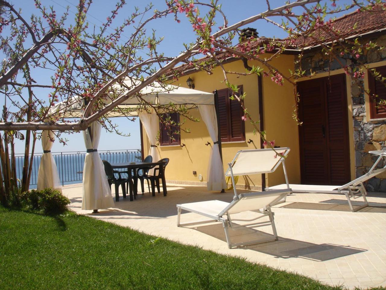 Villa Del Mare Ligure Terme & Spa Piscina A 37 Gradi 圣托·斯特凡诺·阿尔马尔 外观 照片